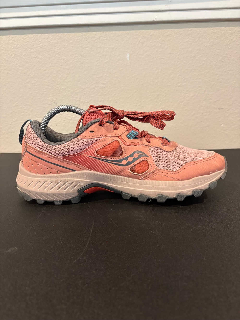 Saucony Excursion TR16 Womens Size 9.5 Running Shoes Sneakers S10744-30 Pink - Picture 2 of 9